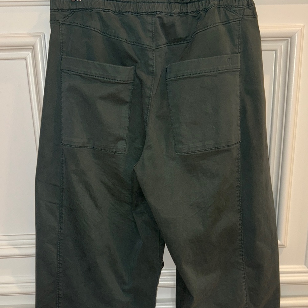 Pilcro Izzie relaxed Green Wide-Leg barrel Pants - Picture 5 of 6